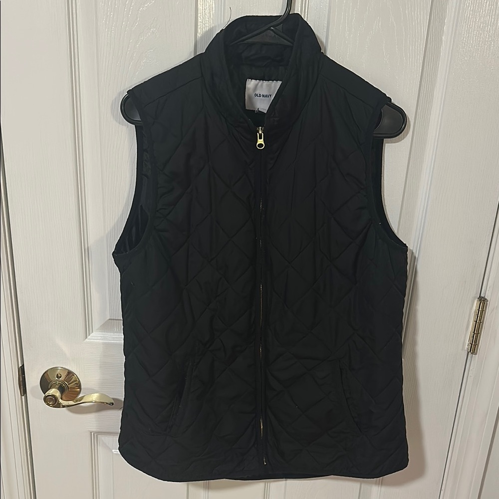 Old Navy Women's Black Quilted Vest